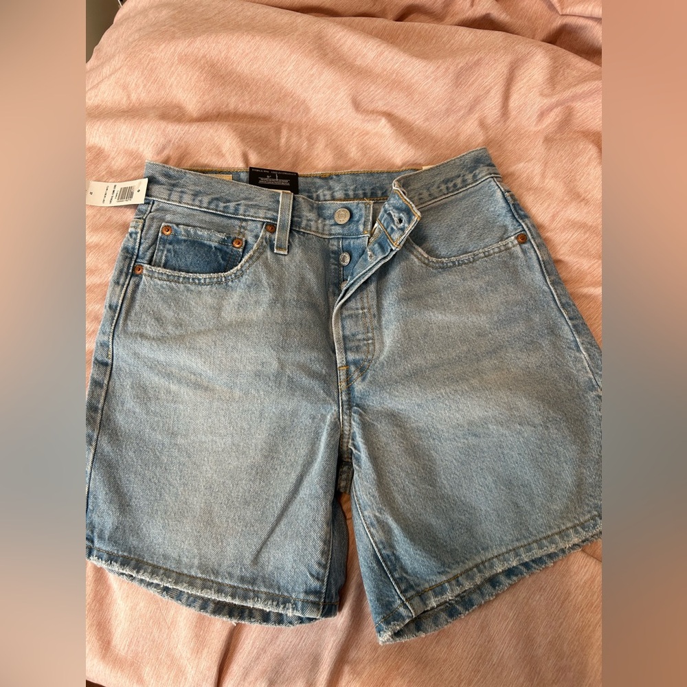 Levi’s 501 mid thigh denim shorts
